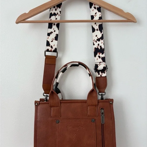 Wrangler Cow Print Crossbody Small Tote - NWT - Picture 6 of 8